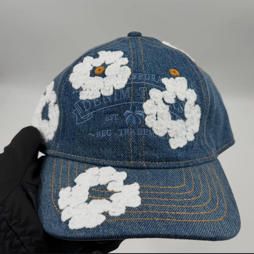 DENIM TEARS COTTON WREATH CAP LIGHT WASH